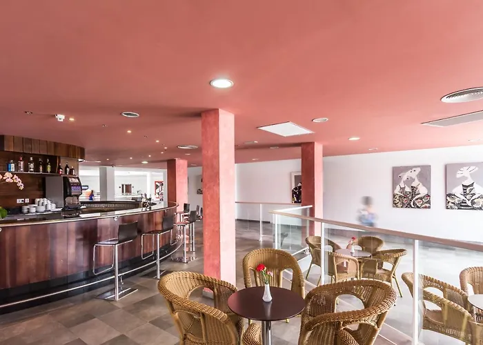 兰萨罗特岛蓝色湾酒店 * 科斯塔特吉塞